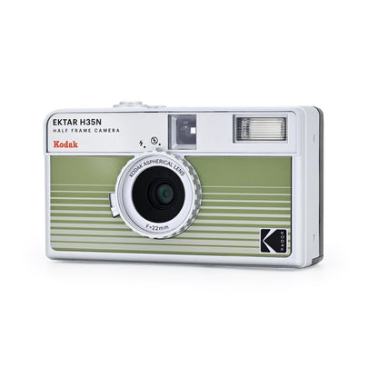 Kodak - EKTAR H35N - Cámara de película de Medio fotograma, 35 mm, sin Enfoque, Modo Bulb, Filtro de Estrellas Incorporado, Objetivo Revestido (película y Pila AAA no Incluidas) - Verde a Rayas