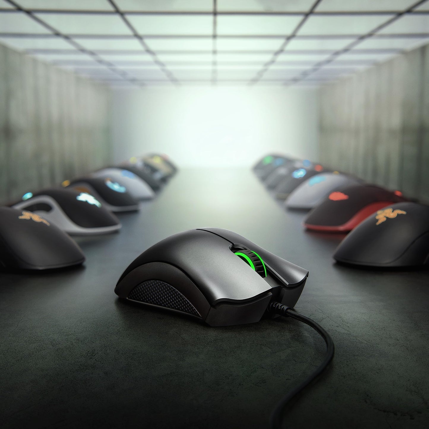 Razer DeathAdder Essential - Mouse para Gaming con Sensor óptico de 6400 dpi, 5 Botones programables, interruptores mecánicos, empuñaduras Laterales de Goma, Color Negro